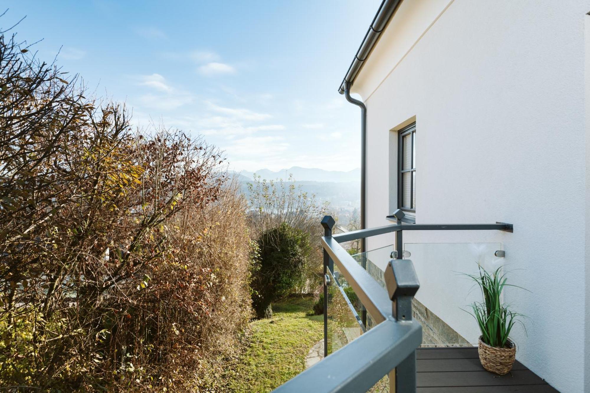 Haus Aussicht - Ferienwohnungen Velden Фельден-ам-Вёртер-Зе Номер фото